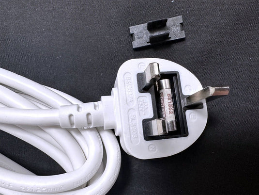 5 Meter Long Extension Lead 4 Way  Cable Electric 4 Gang UK Plug Socket Power